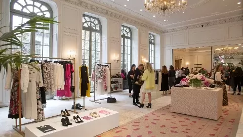 Vestiaire Collective is Set to Host a Closet sale featuring Rosie Huntington-Whiteley.